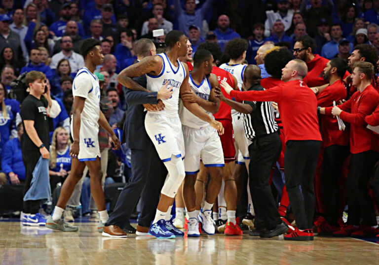 Kentucky holds off Louisville in chippy rivalry match as Wildcats’ Lamont Butler drops 33 points